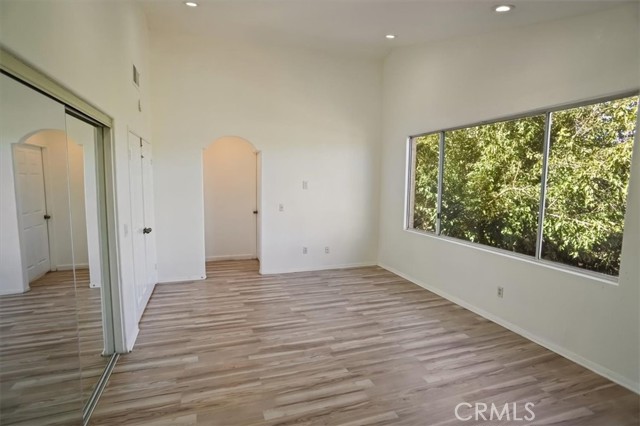 MLS #SR25248129 image #11