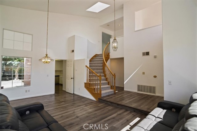 MLS #SR25248129 image #3