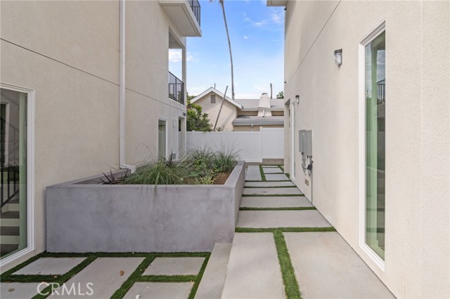 MLS #SR25248186 image #2