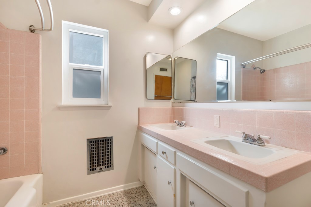 MLS #SR25248215 image #20