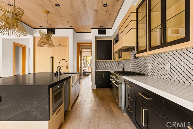 MLS #SR25240230 image #10