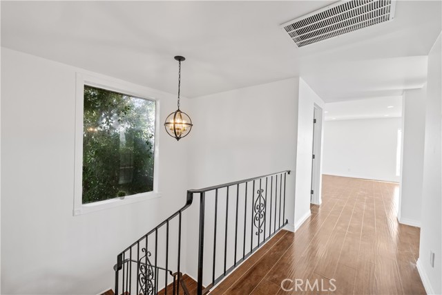 MLS #SR25248325 image #4