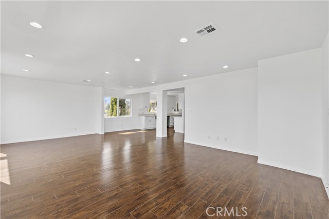 MLS #SR25248325 image #7