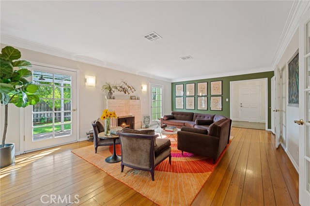 MLS #SR25248336 image #1