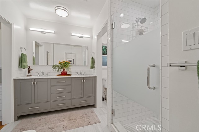 MLS #SR25248336 image #10