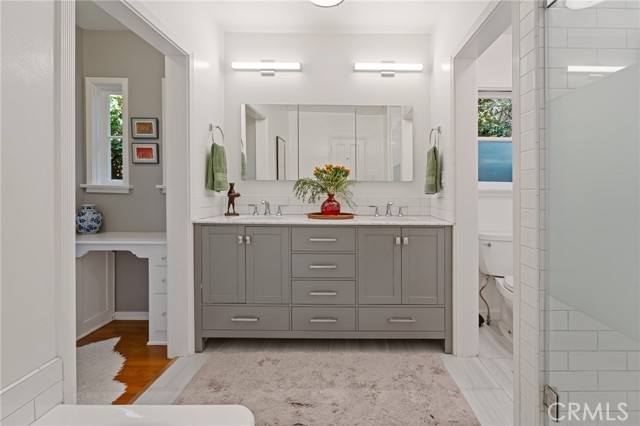 MLS #SR25248336 image #12