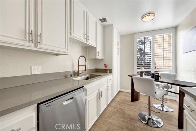 MLS #SR25248432 image #10