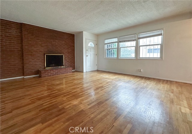 MLS #SR25248439 image #5