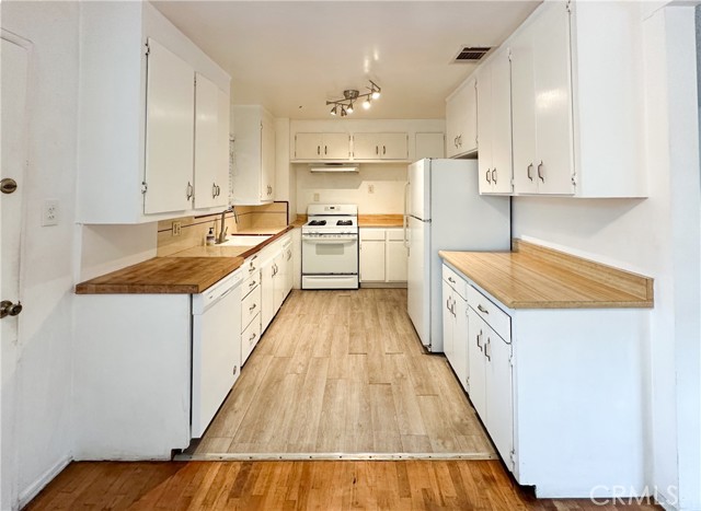 MLS #SR25248439 image #8