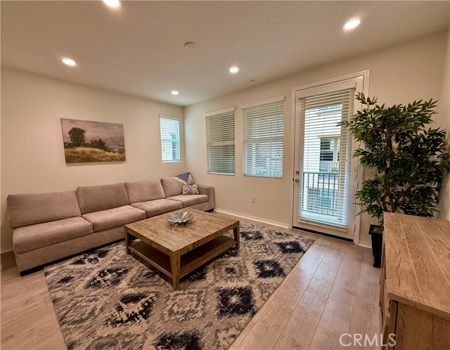 MLS #SR25248563 image #1