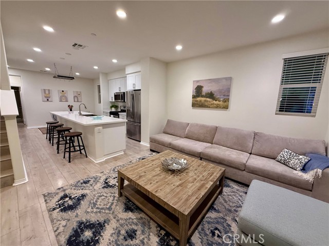 MLS #SR25248563 image #2