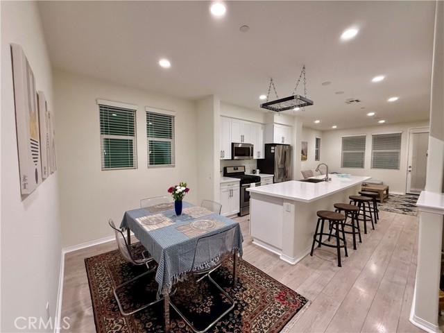 MLS #SR25248563 image #4