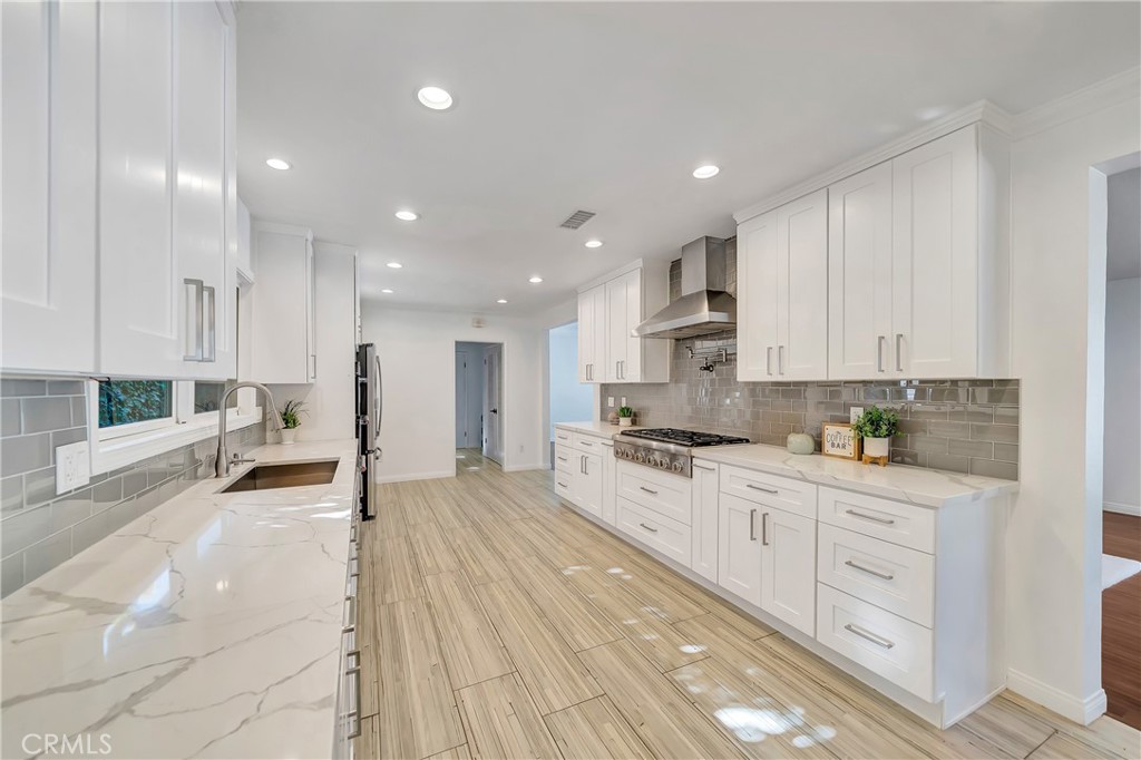 MLS #SR25248741 image #14