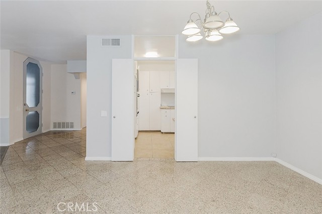 MLS #OC25161531 image #11