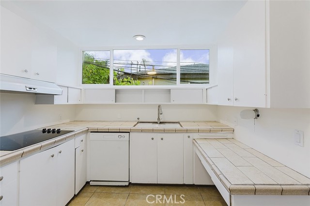 MLS #OC25161531 image #12