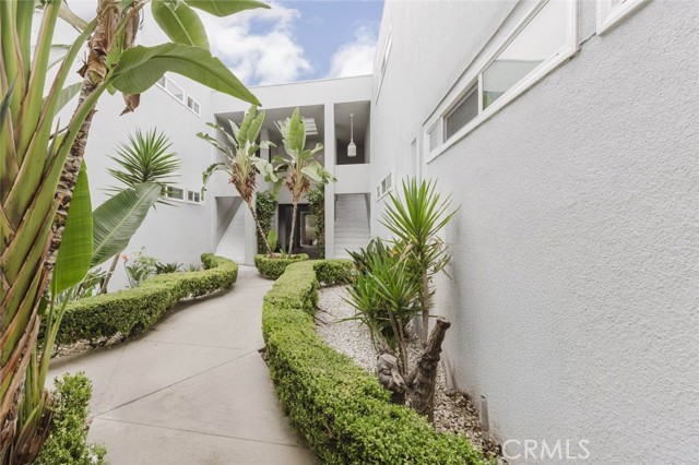 MLS #OC25161531 image #32