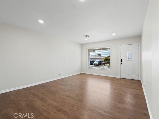 MLS #SR25248846 image #5