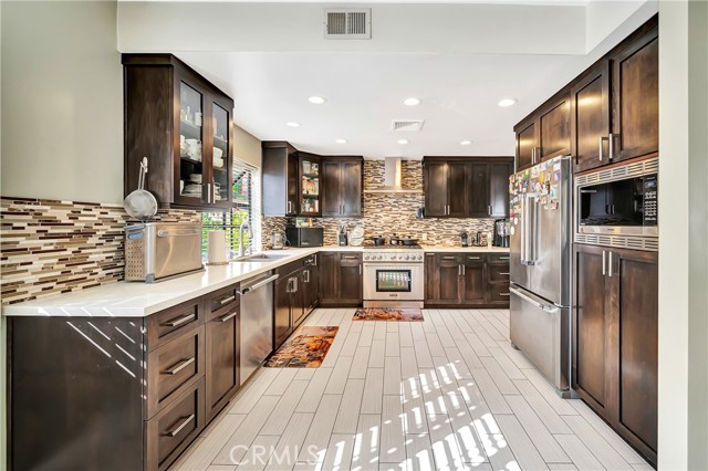 MLS #SR25248998 image #11