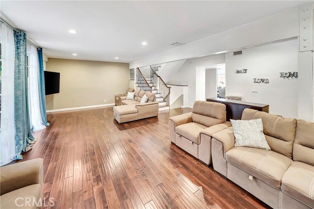 MLS #SR25248998 image #8