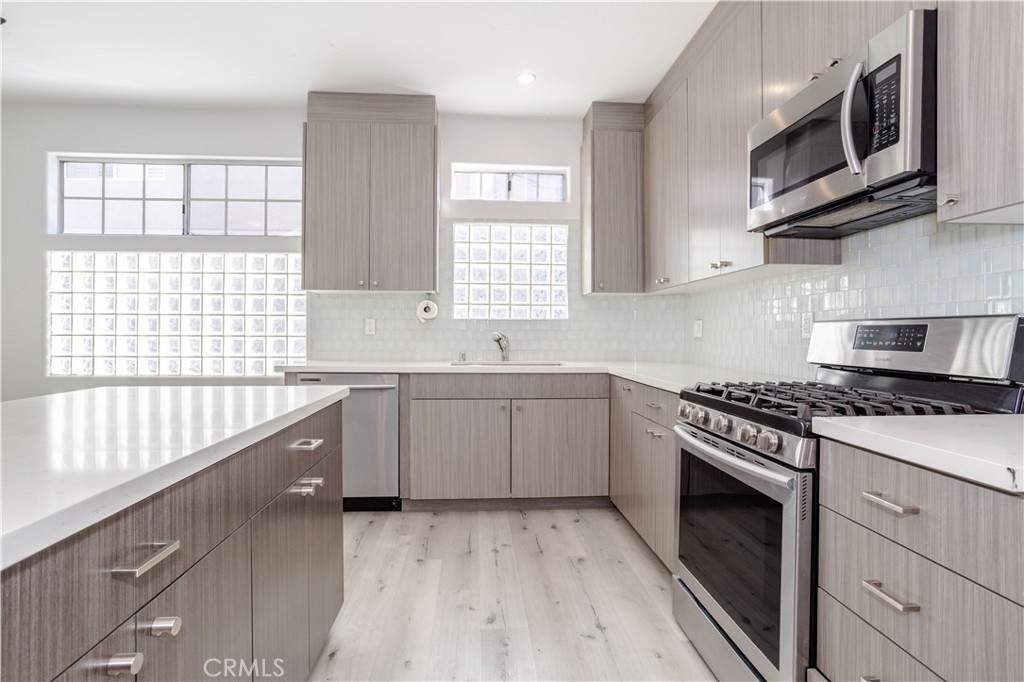 MLS #SR25249074 image #2