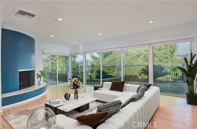 MLS #SR25249205 image #1