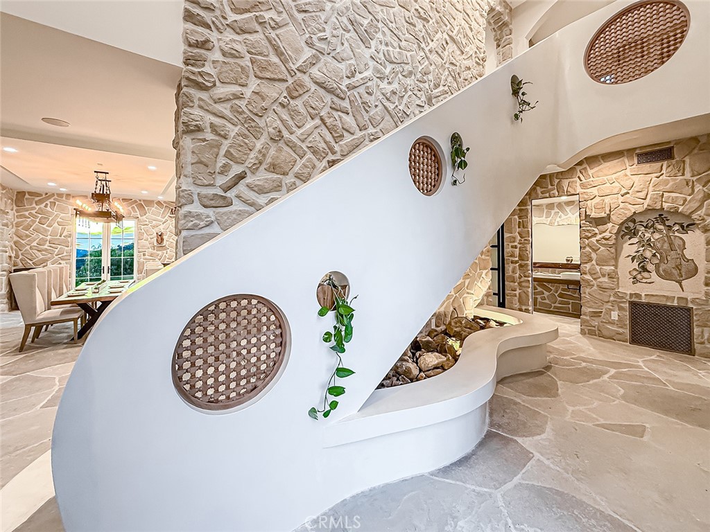 MLS #SR25249208 image #14