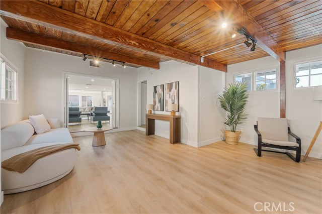 MLS #SR25249240 image #10