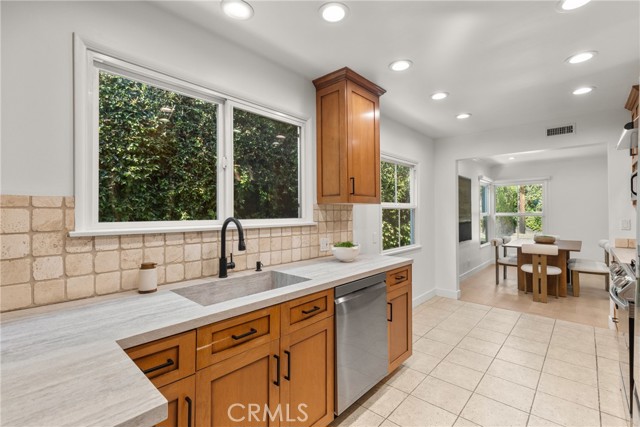 MLS #SR25249293 image #8