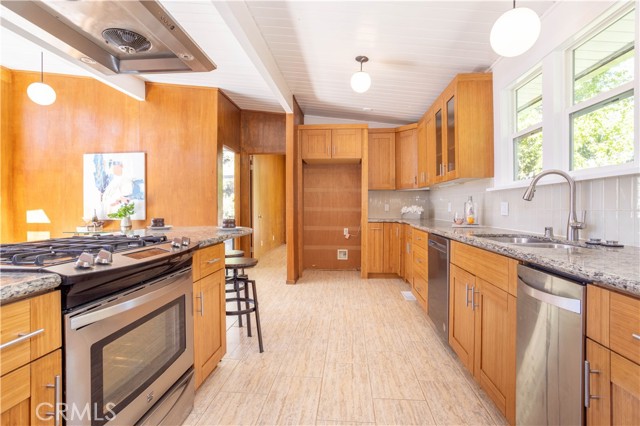 MLS #SR25249372 image #16