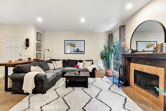 MLS #SR25249543 image #2