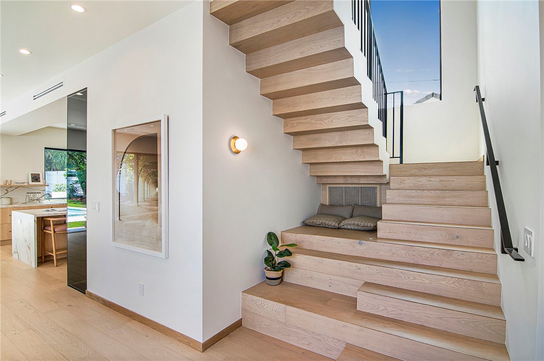 MLS #SR25249976 image #9