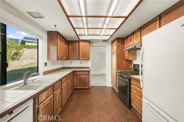 MLS #SR25250253 image #10