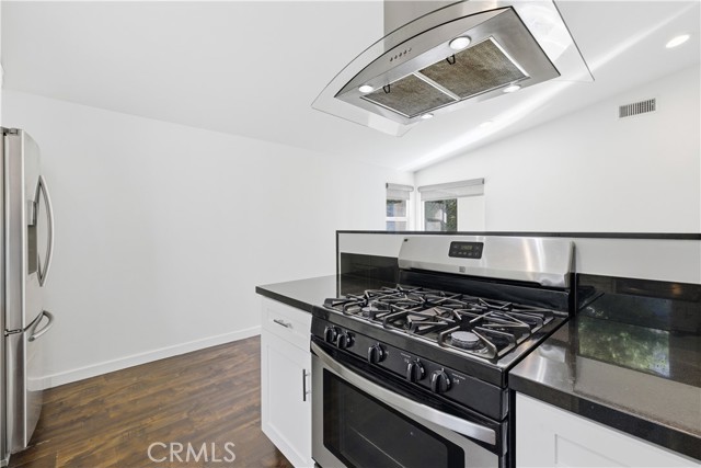 MLS #SR25250335 image #13