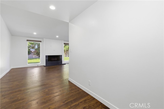 MLS #SR25250335 image #3