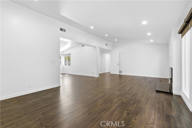 MLS #SR25250335 image #6