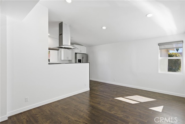 MLS #SR25250335 image #9