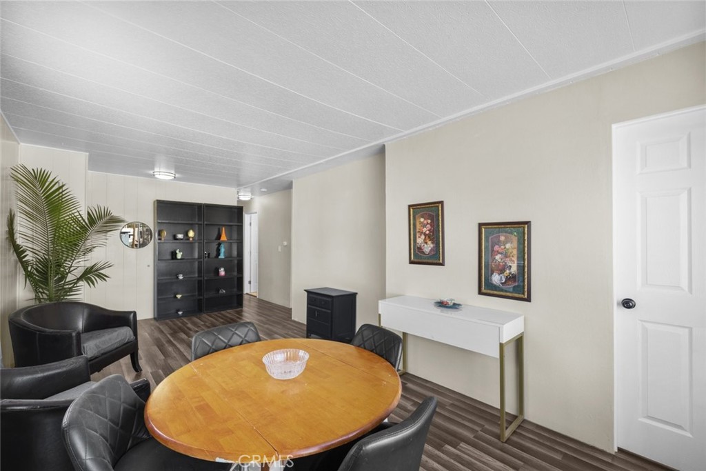 MLS #SR25250556 image #10