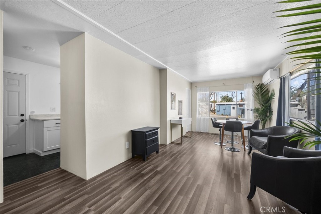 MLS #SR25250556 image #18