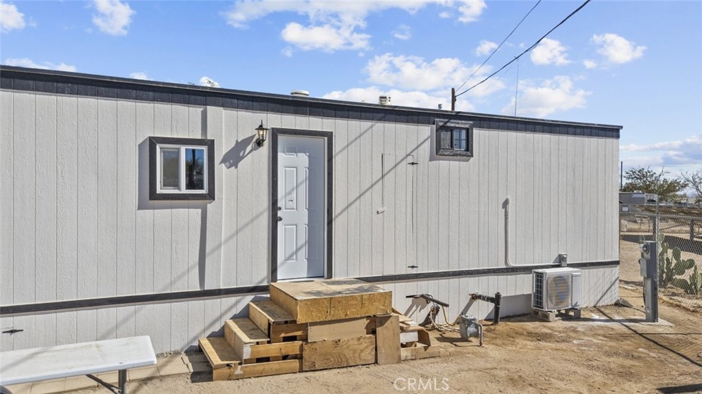 MLS #SR25250556 image #5