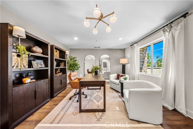 MLS #SR25158133 image #1