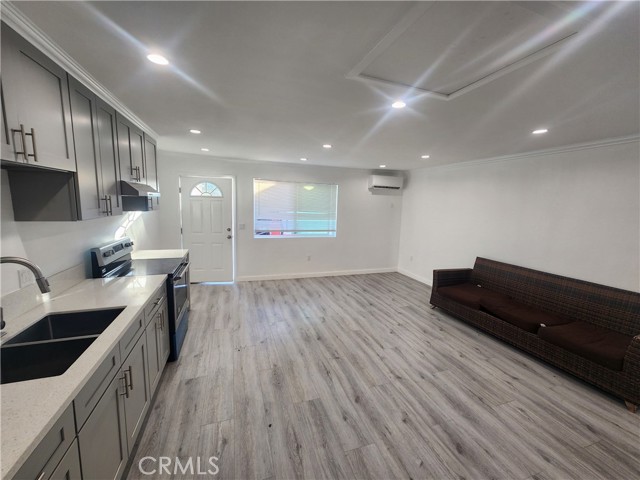 MLS #SR25250641 image #3