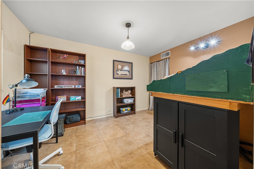 MLS #SR25250736 image #12