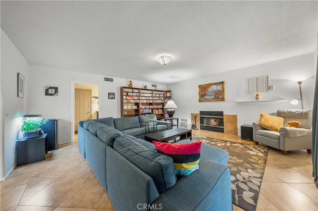 MLS #SR25250736 image #13