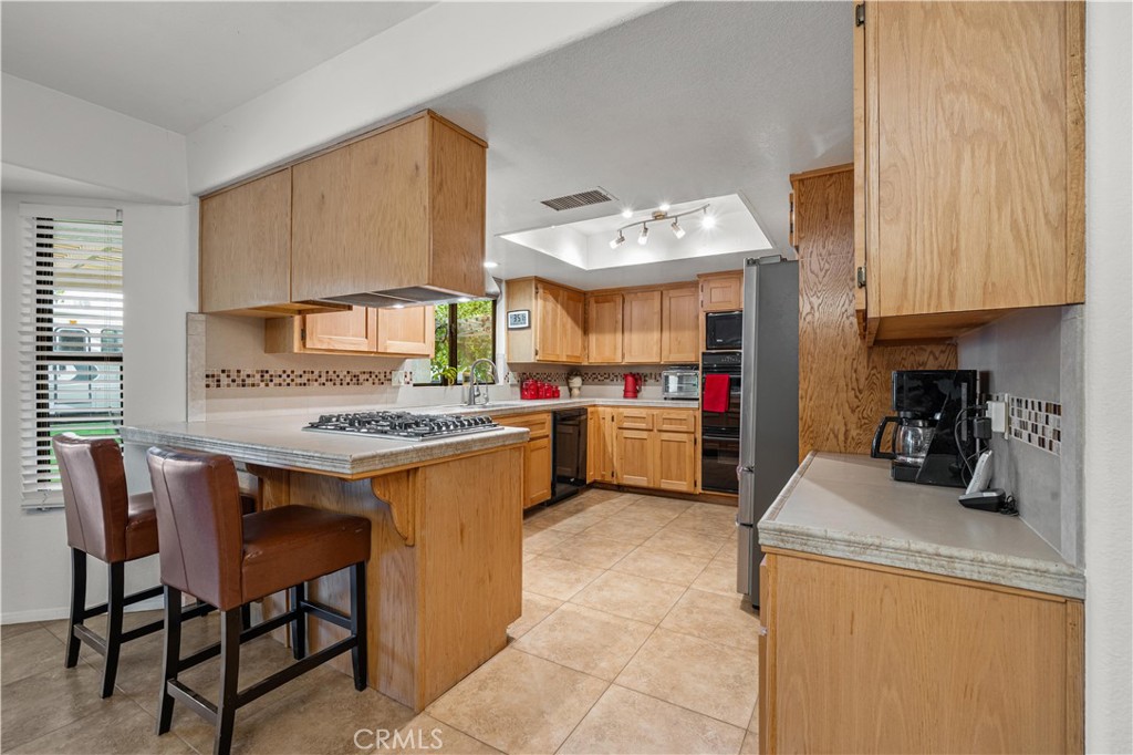 MLS #SR25250736 image #8