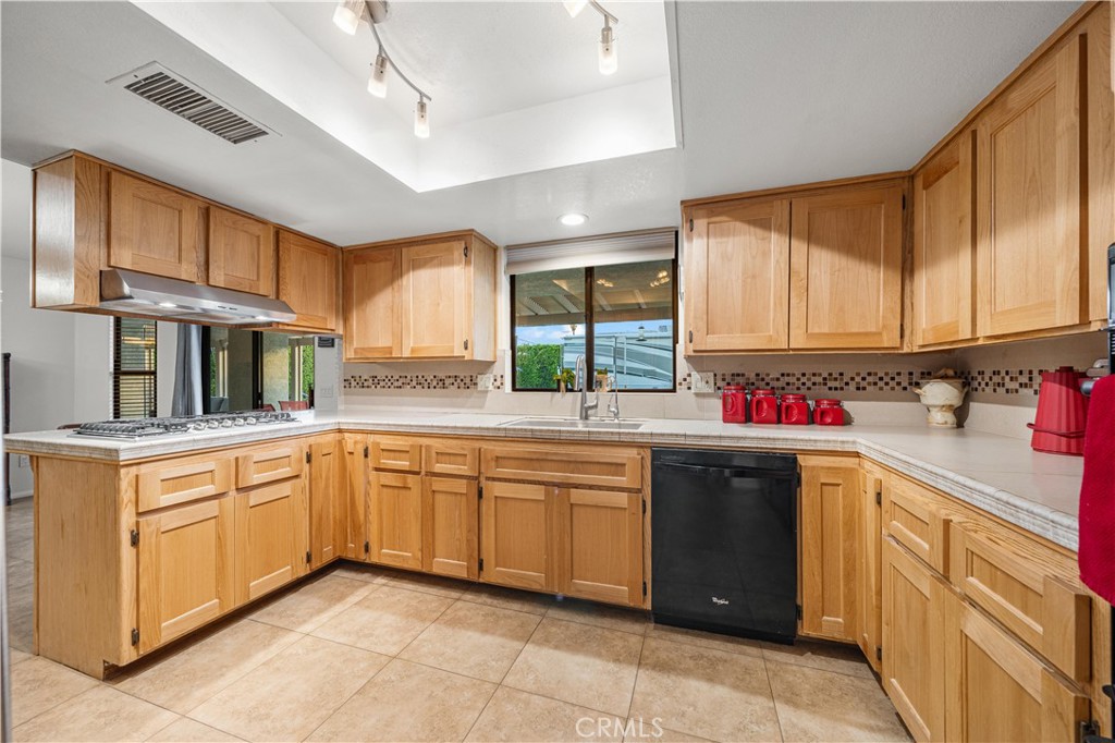 MLS #SR25250736 image #9