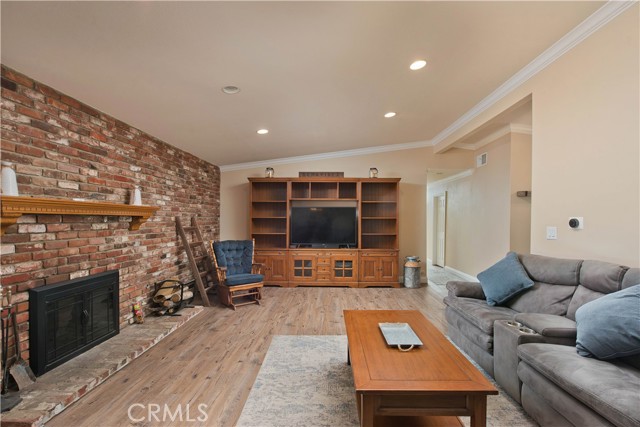 MLS #SR25251128 image #4