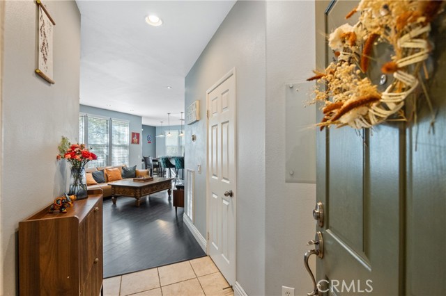 MLS #SR25251236 image #1