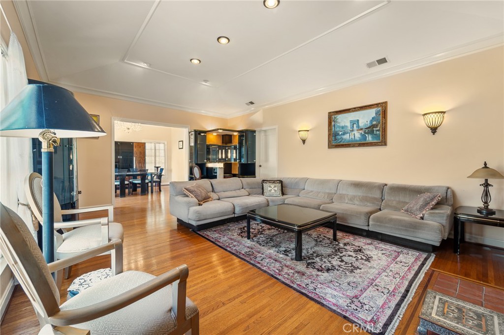 MLS #SR25251291 image #2