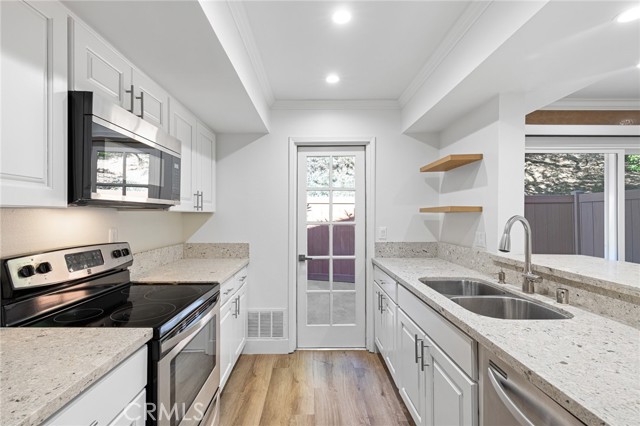 MLS #SR25251317 image #4