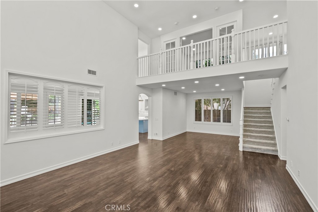 MLS #SR25251418 image #4